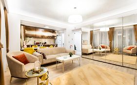 Luxury Ambiance